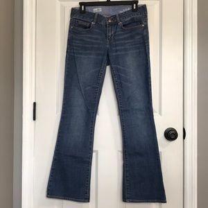 Gap Perfect Boot Jeans Size 26 / 2 A-Inseam 28”